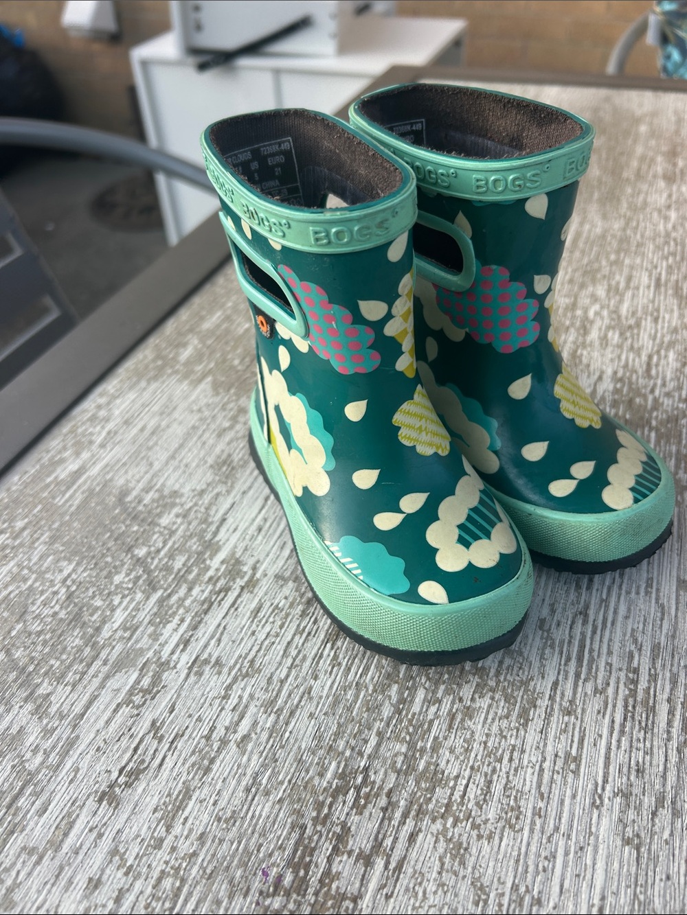 Bogs Kids Green Floral Rain Boots with Mint Trim